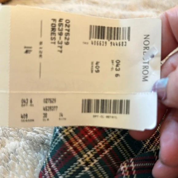 Retro Plaid Stirrup Pants - Picture 6 of 6